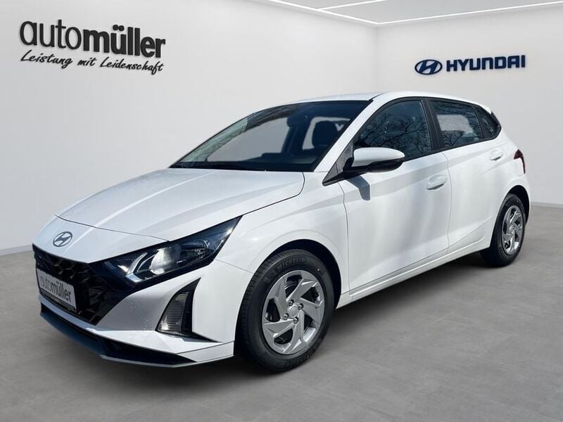 Weiß Neu 2025 Hyundai i20 Select Limousine | 19.688 € (Guter Preis) - Bild 1/4