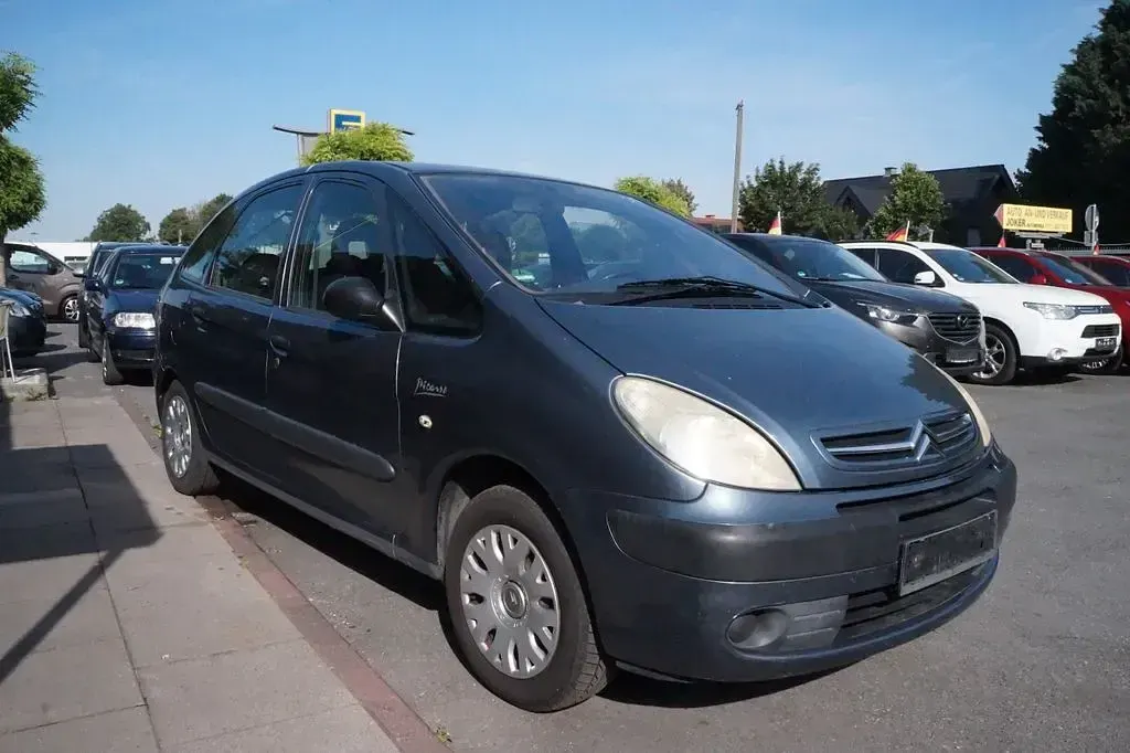 Gebraucht Citroën Xsara Picasso Comfort 95 PS (69 kW) 2005 Grau Van / Kleinbus