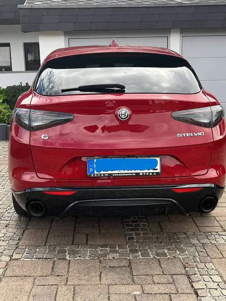 Gebraucht Alfa Romeo Stelvio Competizione 280 PS (205 kW) 2023 Rot SUV