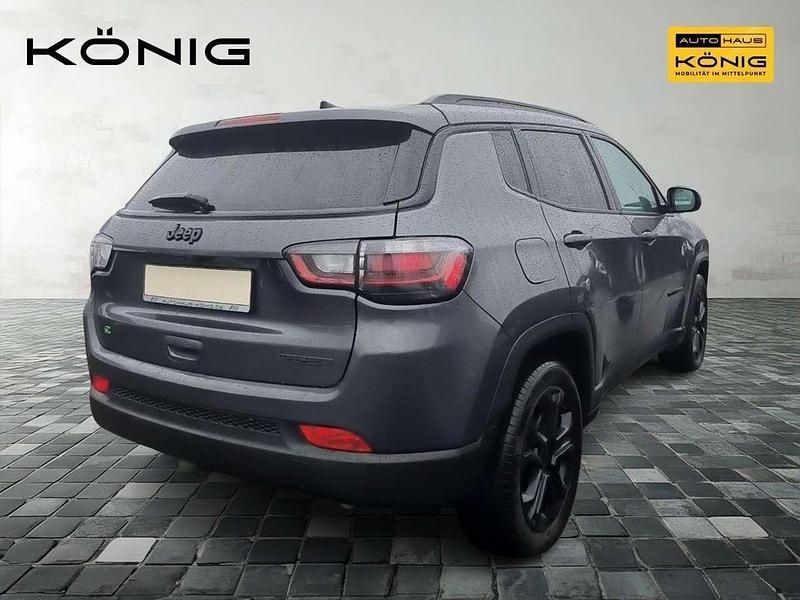 Gebraucht Jeep Compass Night Eagle 131 PS (96 kW) 2023 Graphitgrey SUV