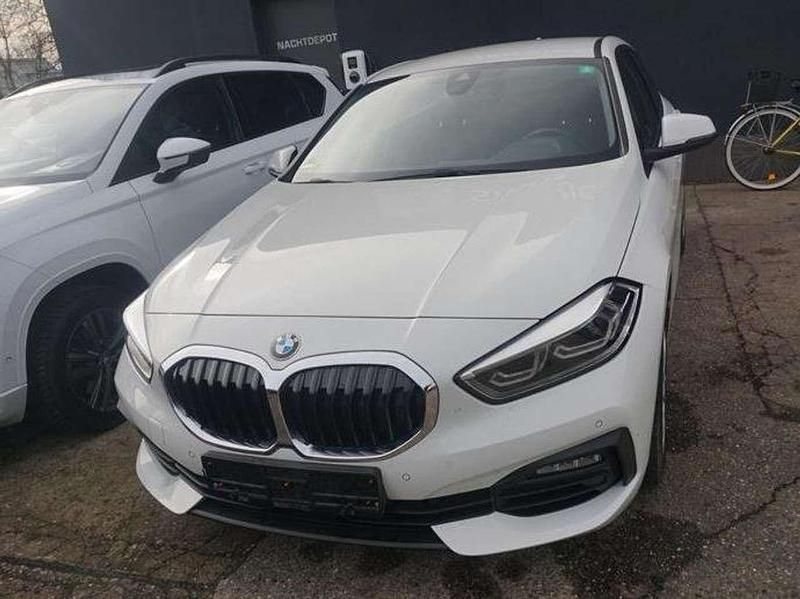 Gebraucht BMW 116 Advantage 116 PS (85 kW) 2020 Alpinweiss iii Kleinwagen