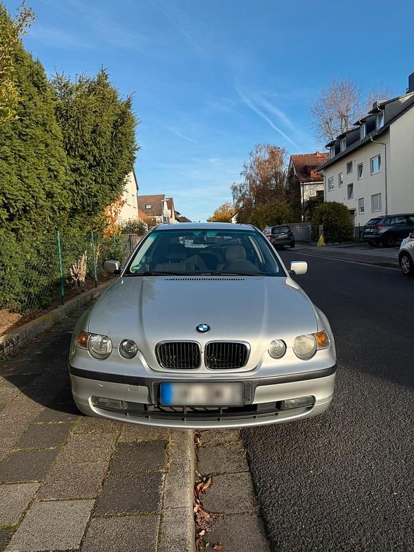 Gebraucht BMW 316 116 PS (85 kW) 2003 Silber Coupé