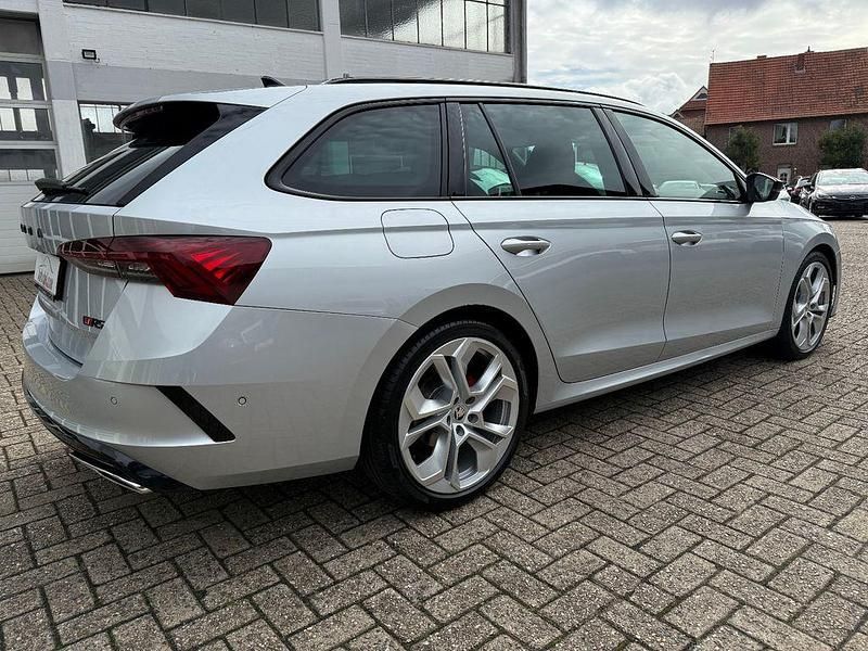 Usata Skoda Octavia RS 200 CV (147 kW) 2021 Argento Station wagon