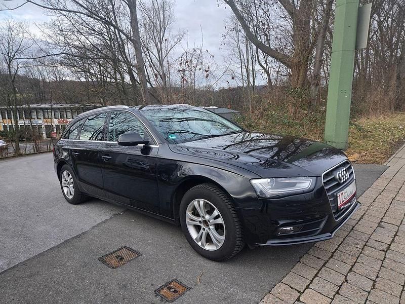 Gebraucht Audi A4 Attraction 150 PS (110 kW) 2013 Schwarz Kombi