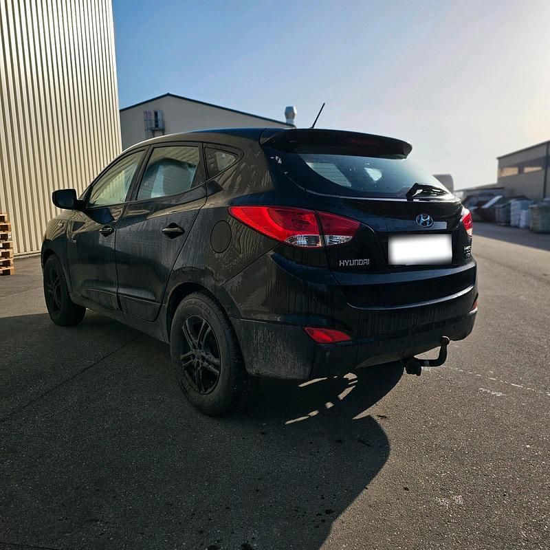Gebraucht Hyundai ix35 136 PS (100 kW) 2015 Schwarz SUV