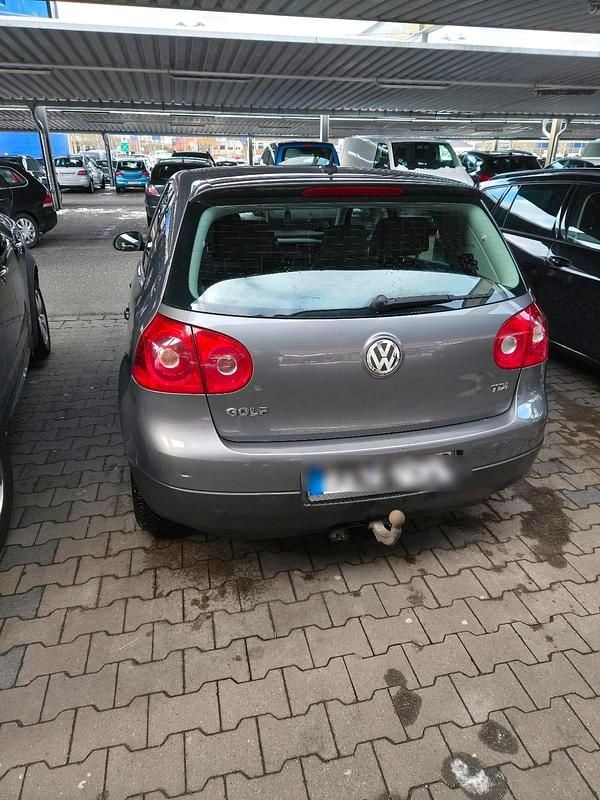 Gebraucht VW Golf V 101 PS (74 kW) 2005 Grau Kleinwagen