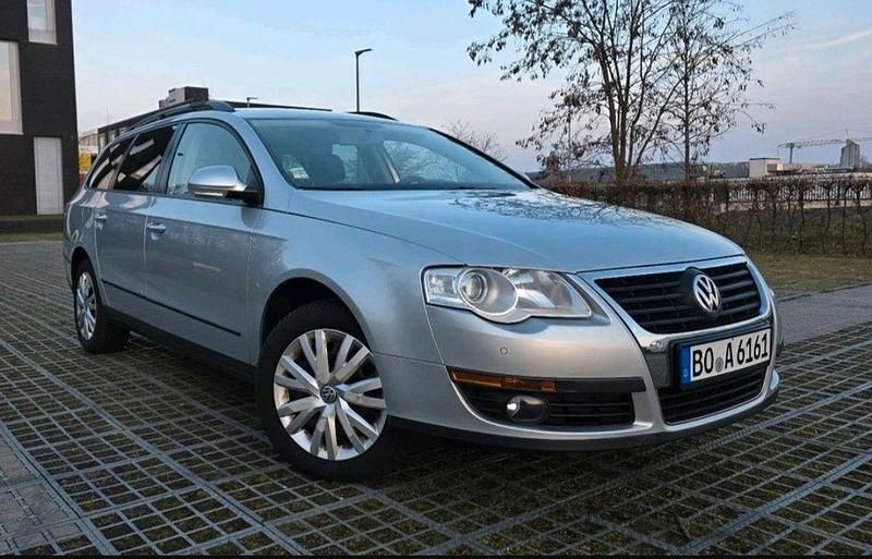 Gebraucht VW Passat Highline 141 PS (103 kW) 2010 Grau Kombi
