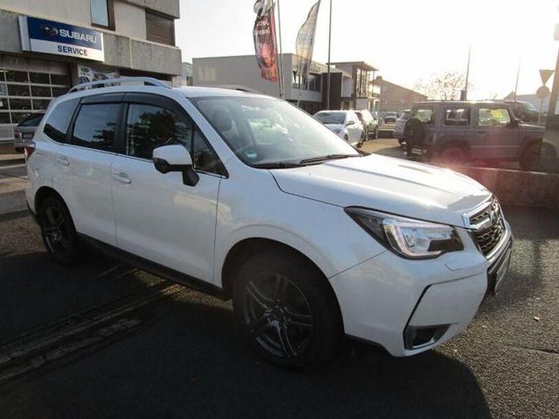 Weiß Gebraucht 2018 Subaru Forester Sport SUV | 9.490 € - Bild 1/4