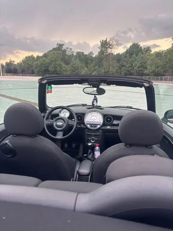 Gebraucht Mini Cooper Cabriolet 122 PS (89 kW) 2014 Rot Cabrio
