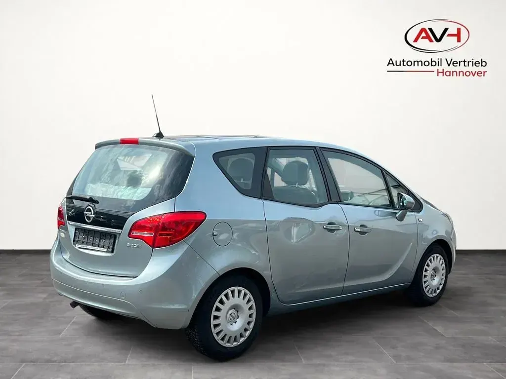 Gebraucht Opel Meriva Innovation 120 PS (88 kW) 2010 Silber Van / Kleinbus