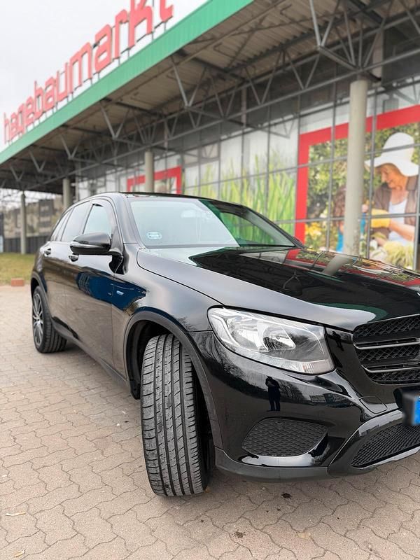 Gebraucht Mercedes GLC350 320 PS (235 kW) 2017 Schwarz SUV
