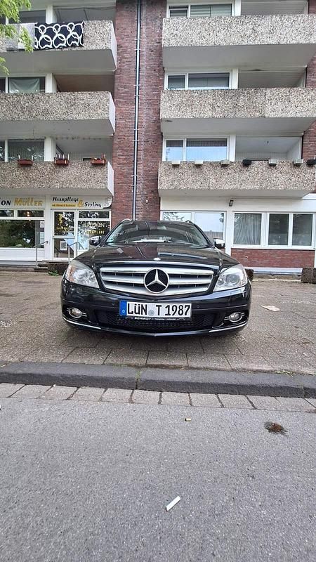 Gebraucht Mercedes C320 Avantgarde 224 PS (164 kW) 2008 Schwarz Kombi