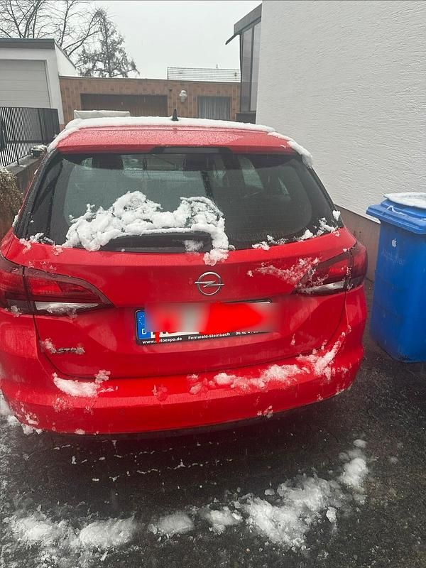 Gebraucht Opel Astra 110 PS (80 kW) 2019 Rot Limousine