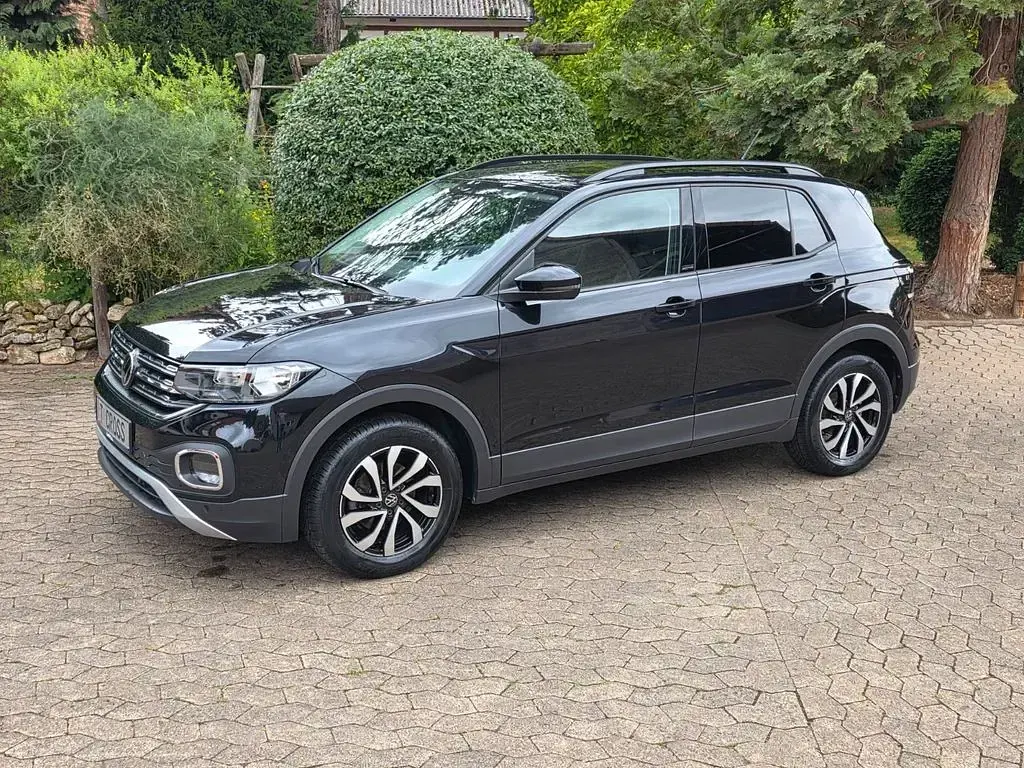 Gebraucht VW T-Cross Active 110 PS (80 kW) 2021 Deep black perleffekt SUV