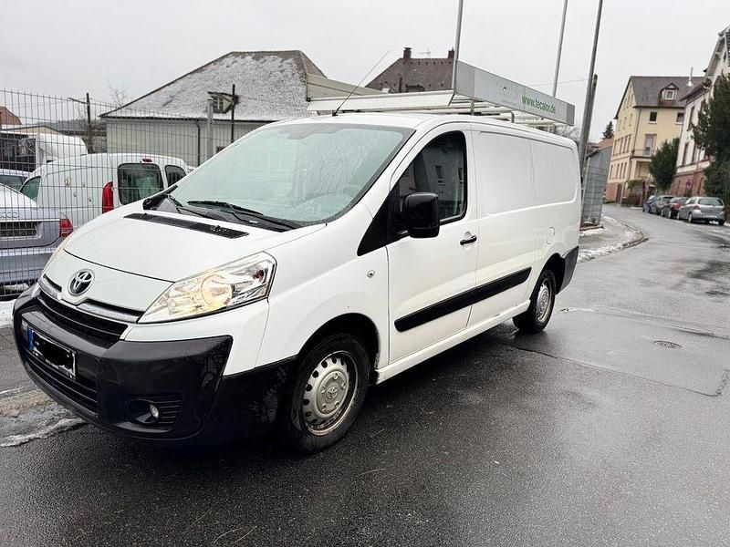 Weiß Gebraucht 2015 Toyota Proace Van / Kleinbus | 5.800 € (Guter Preis) - Bild 1/4