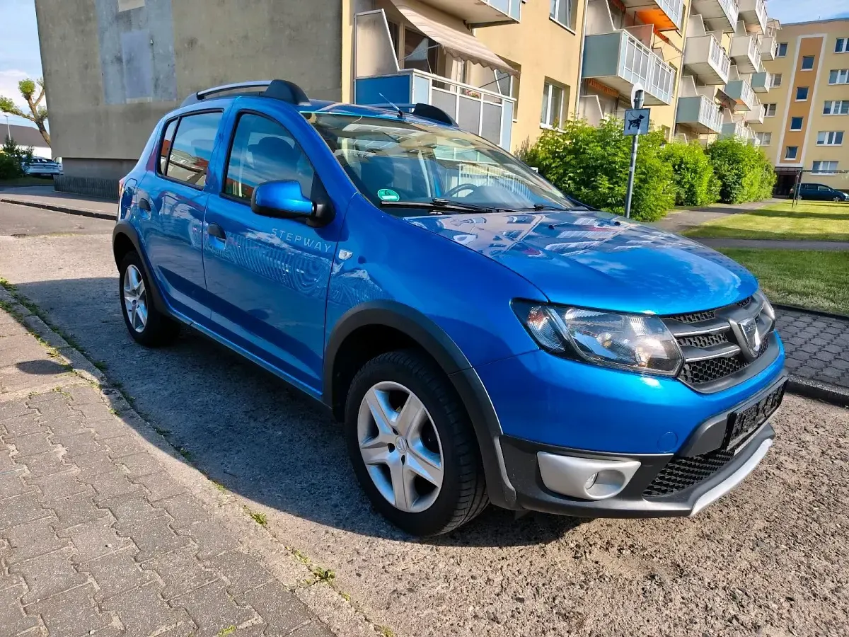 Gebraucht Dacia Sandero Prestige 90 PS (66 kW) 2017 Blau Limousine
