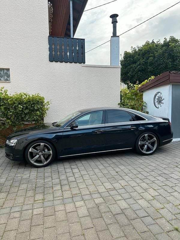 Gebraucht Audi A8 385 PS (283 kW) 2015 Blau Limousine