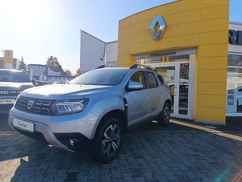 Grau Gebraucht 2021 Dacia Duster Prestige SUV | 17.990 € (Etwas zu teuer) - Bild 1/4