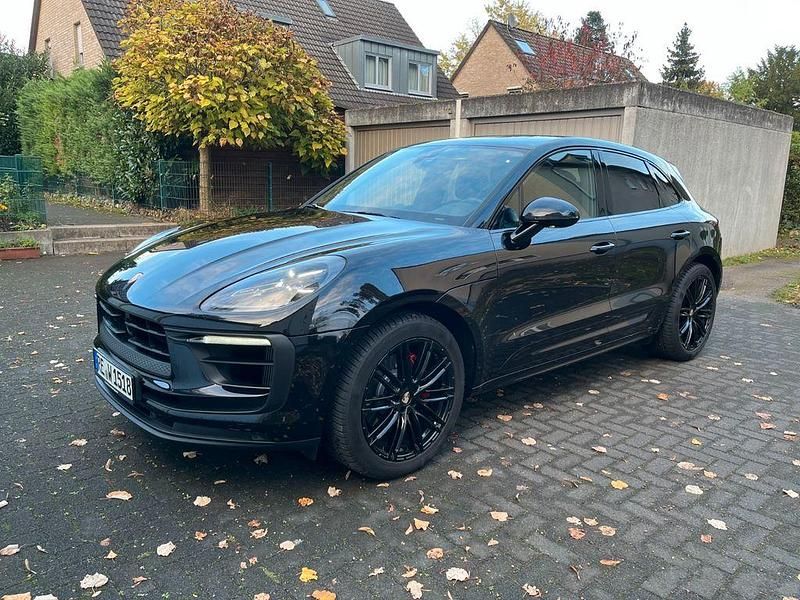 Schwarz Gebraucht 2021 Porsche Macan S SUV | 76.600 € (Teuer) - Bild 1/4
