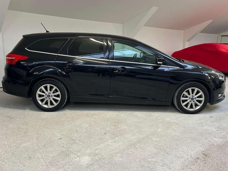 Gebraucht Ford Focus Titanium 150 PS (110 kW) 2018 Iridiumschwarz metallic Kombi