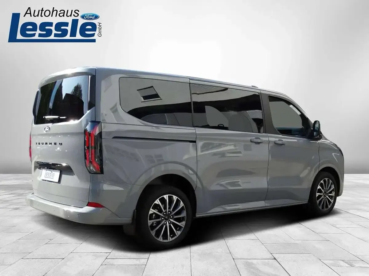 Neu Ford Tourneo Custom Titanium X 232 PS (170 kW) 2026 Greymatter Van