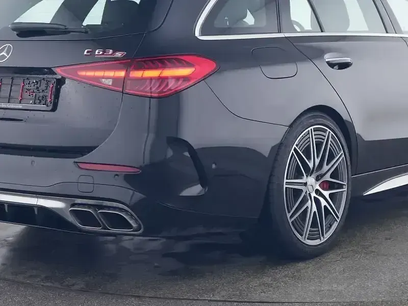 Gebraucht Mercedes C63 AMG AMG 476 PS (350 kW) 2024 Schwarz Limousine