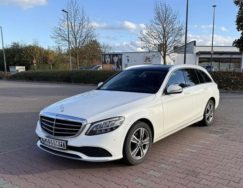Gebraucht 2019 Mercedes C220 Exclusive Kombi | 23.449 € (Fairer Preis) - Bild 1/4