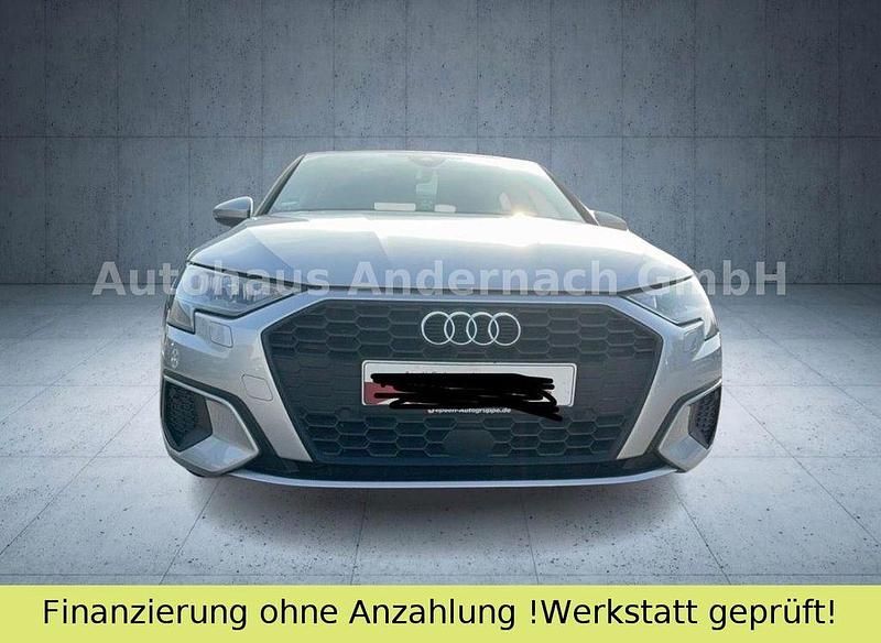 Gebraucht Audi A3 Ambiente 150 PS (110 kW) 2020 Silber Limousine