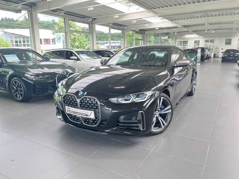 Schwarz Gebraucht 2022 BMW M440 M Sport Limousine | 44.690 € (Guter Preis) - Bild 1/4