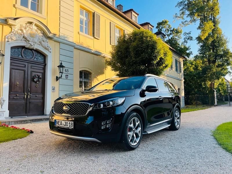 Schwarz Gebraucht 2018 Kia Sorento SUV | 17.900 € (Fairer Preis) - Bild 1/4