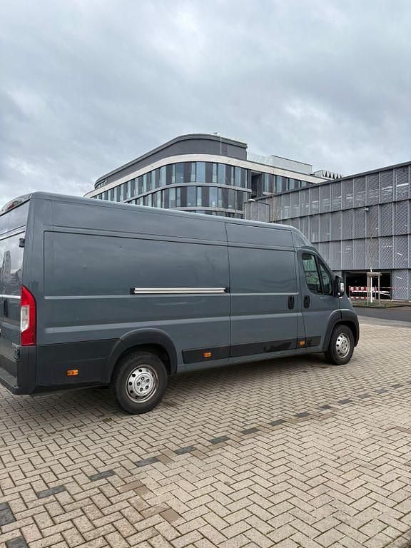 Gebraucht Opel Movano 140 PS (102 kW) 2024 Grau Van