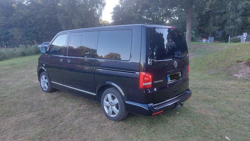 Gebraucht VW Multivan Highline 180 PS (132 kW) 2014 Schwarz Van
