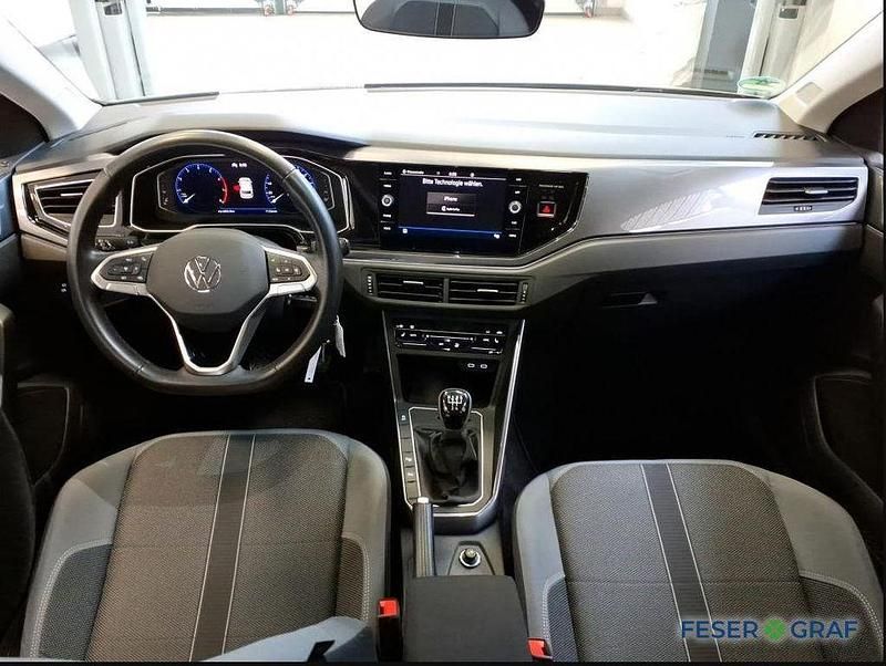 Gebraucht VW Polo Style 95 PS (69 kW) 2023 Grau Kleinwagen