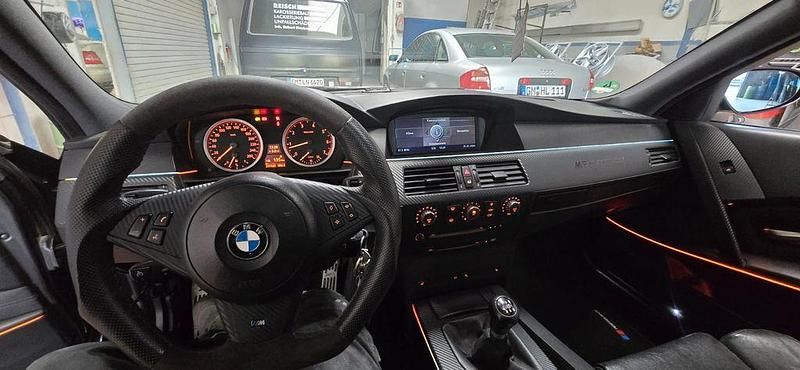 Gebraucht BMW 545 333 PS (244 kW) 2004 Schwarz Kombi