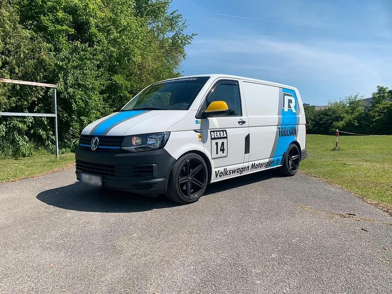 Gebraucht VW Transporter 102 PS (75 kW) 2017 Weiß Van