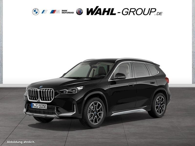 Schwarz Neu 2025 BMW X1 Sport Line SUV | 47.690 € (Superpreis) - Bild 1/4