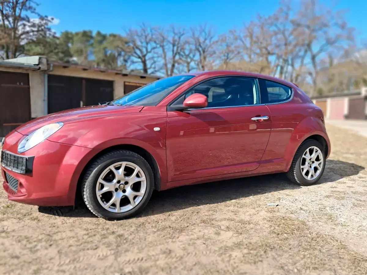 Gebraucht Alfa Romeo MiTo Turismo 105 PS (77 kW) 2012 Rot Kleinwagen