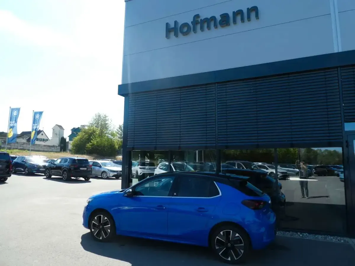Gebraucht Opel Corsa-e Edition 100 kW (136 PS) 2020 Blau Kleinwagen