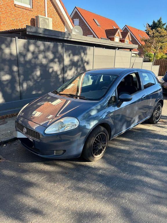 Blau Gebraucht 2008 Fiat Punto Dynamic Kleinwagen | 999 € (Guter Preis) - Bild 1/4