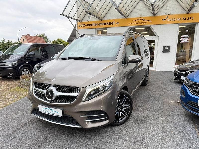 Braun Gebraucht 2018 Mercedes V250 AMG line Van / Kleinbus | 47.490 € (Etwas zu teuer) - Bild 1/4