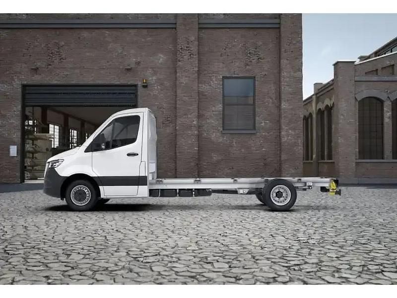 Gebraucht Mercedes Sprinter 190 PS (139 kW) 2022 Arktikweiss Van