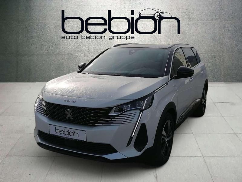 Weiß Gebraucht 2022 Peugeot 5008 GT Van / Kleinbus | 35.980 € (Etwas zu teuer) - Bild 1/4