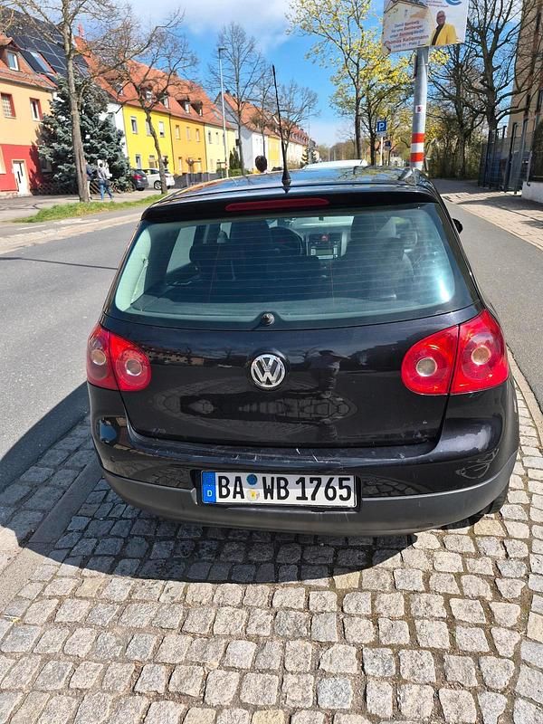 Gebraucht VW Golf V 85 PS (62 kW) 2006 Schwarz Kleinwagen