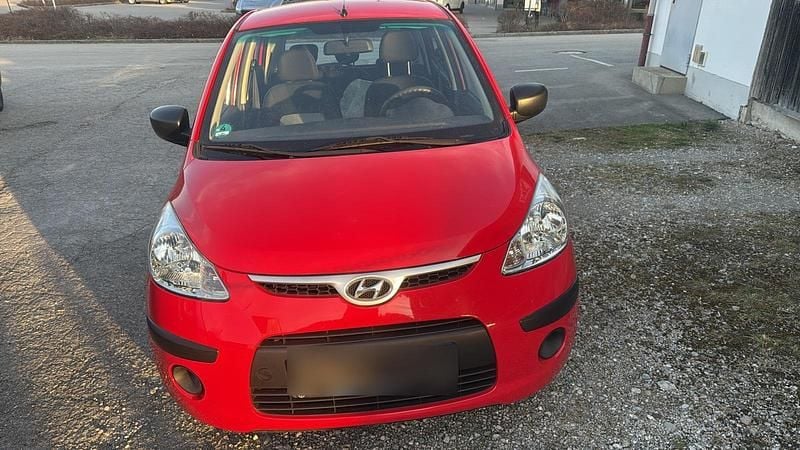 Gebraucht Hyundai i10 75 PS (55 kW) 2009 Rot Kleinwagen