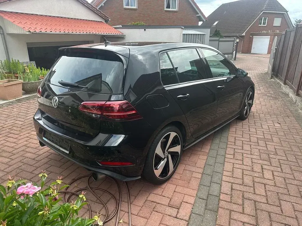 Gebraucht VW Golf VII GTI 230 PS (169 kW) 2018 Limousine