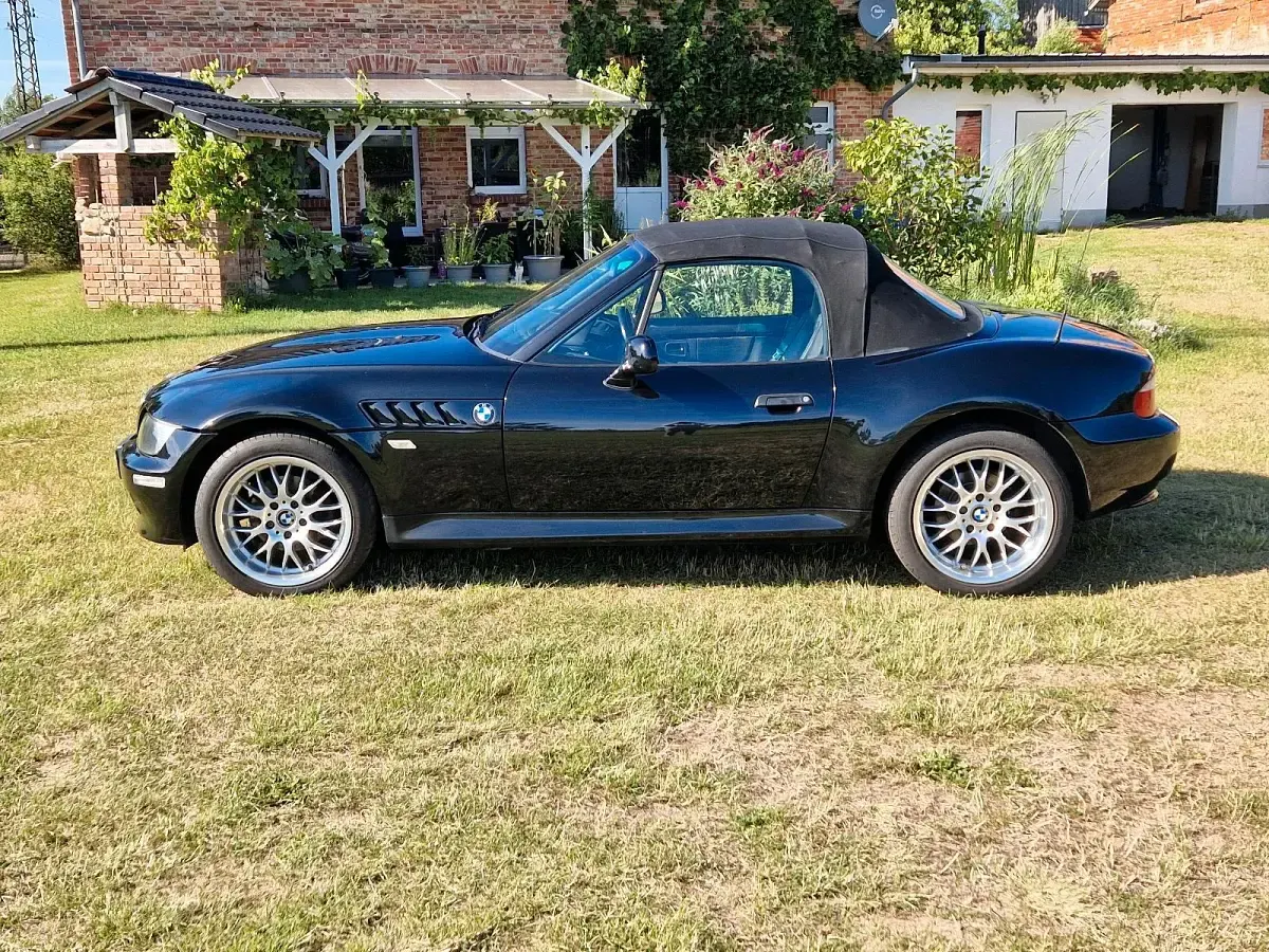 Gebraucht BMW Z3 118 PS (86 kW) 2002 Schwarz Cabrio