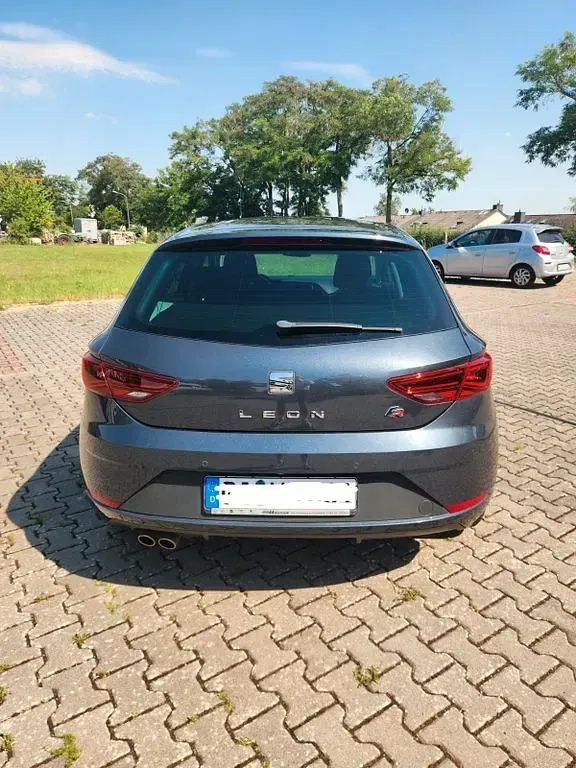 Gebraucht Seat Leon FR 150 PS (110 kW) 2019 Grau Limousine