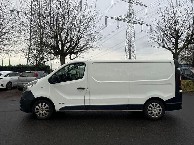 Gebraucht Nissan NV300 145 PS (106 kW) 2017 Weiß Van