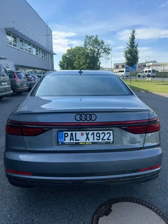 Gebraucht Audi A8 435 PS (319 kW) 2021 Grau Limousine