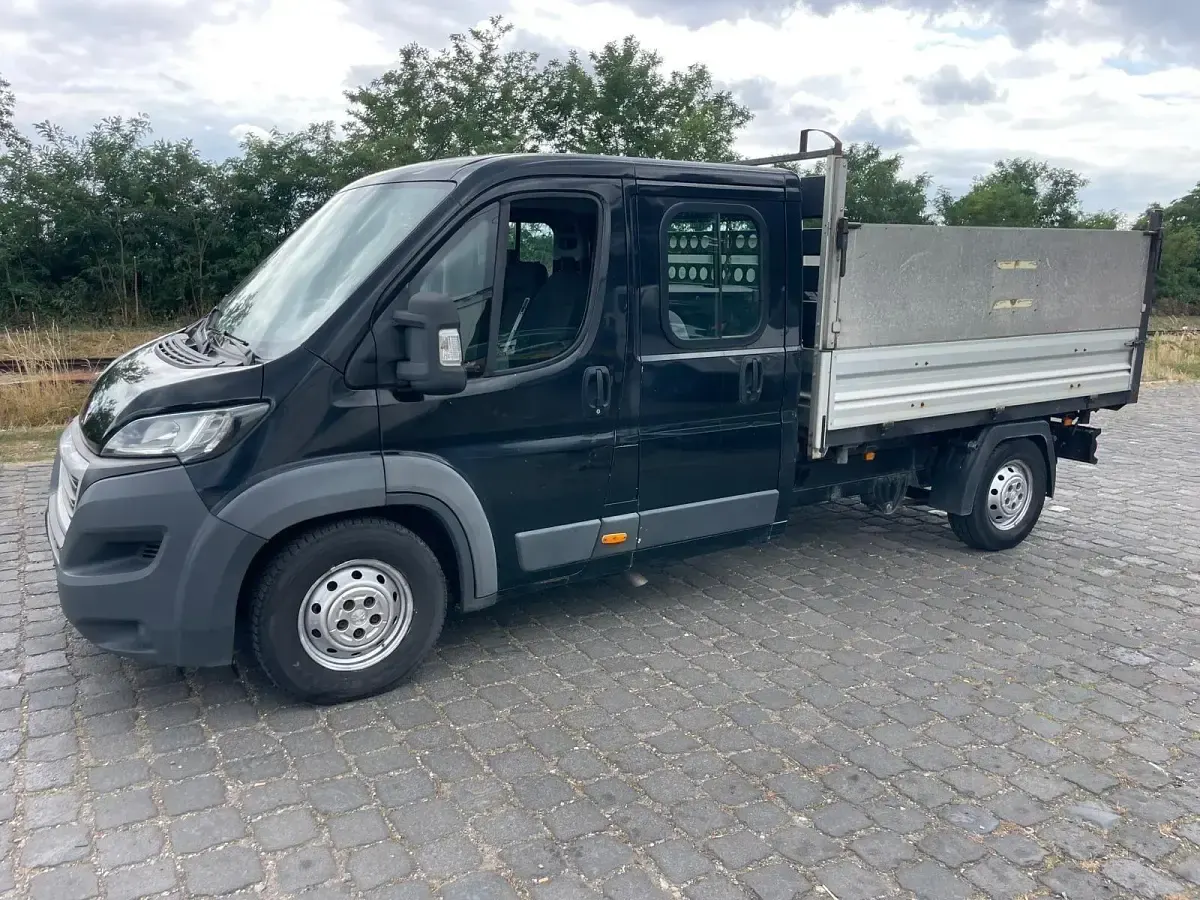 Gebraucht Peugeot Boxer 136 PS (100 kW) 2017 Schwarz Van
